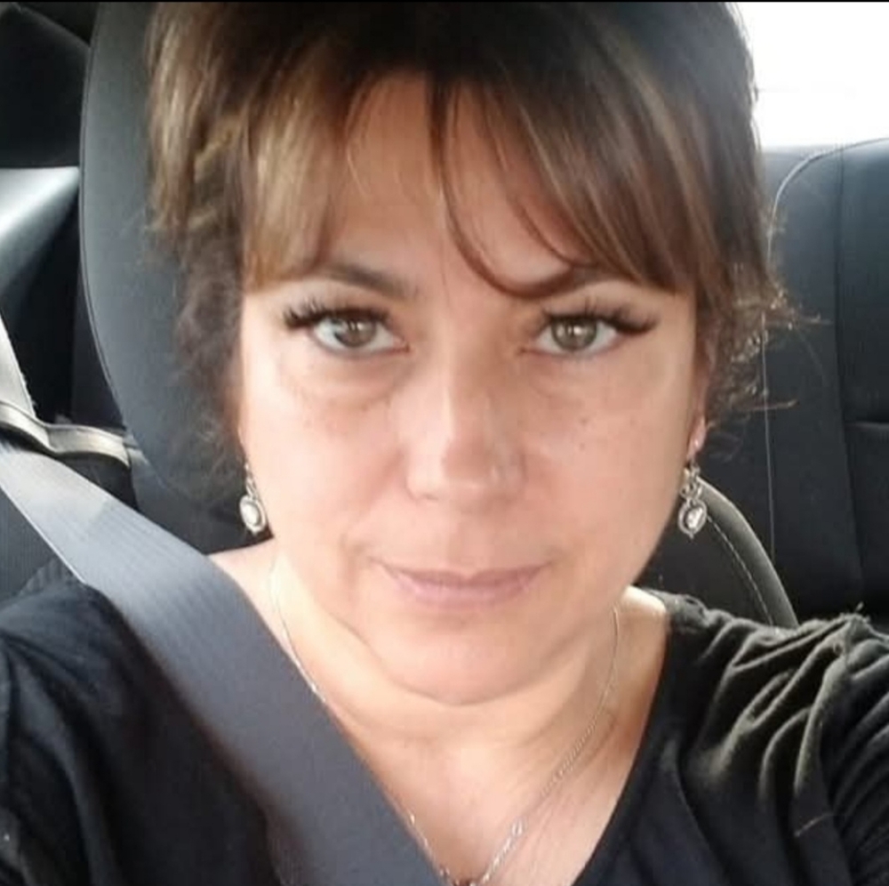 Meet your Posher, Debbie